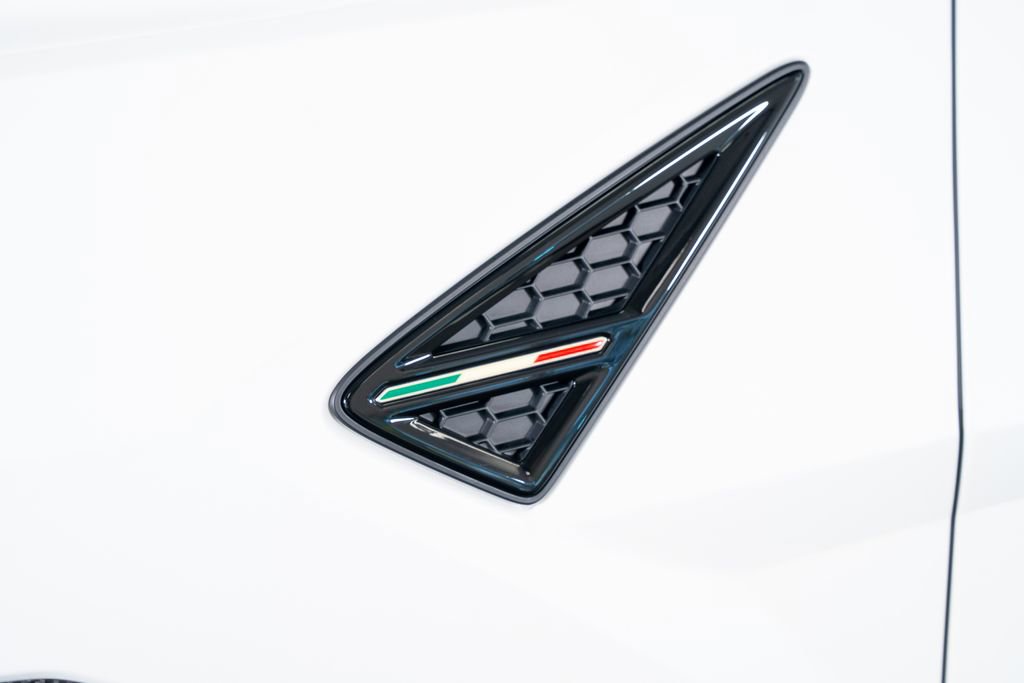 Used 2024 Lamborghini Urus Performante image 23
