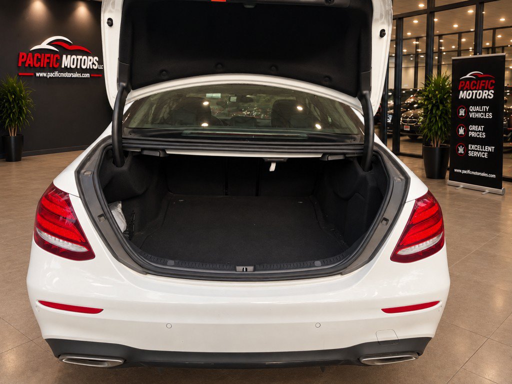 Used 2020 Mercedes-Benz E 350 Sedan image 25