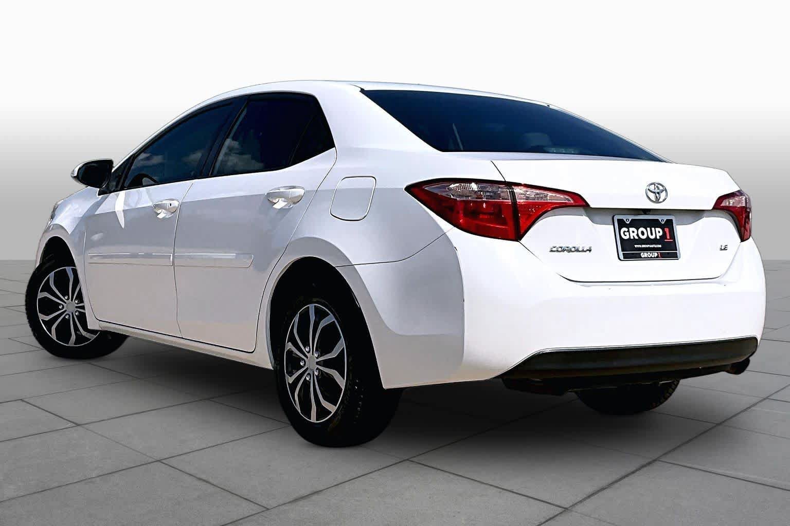 Used 2017 Toyota Corolla LE FWD image 12