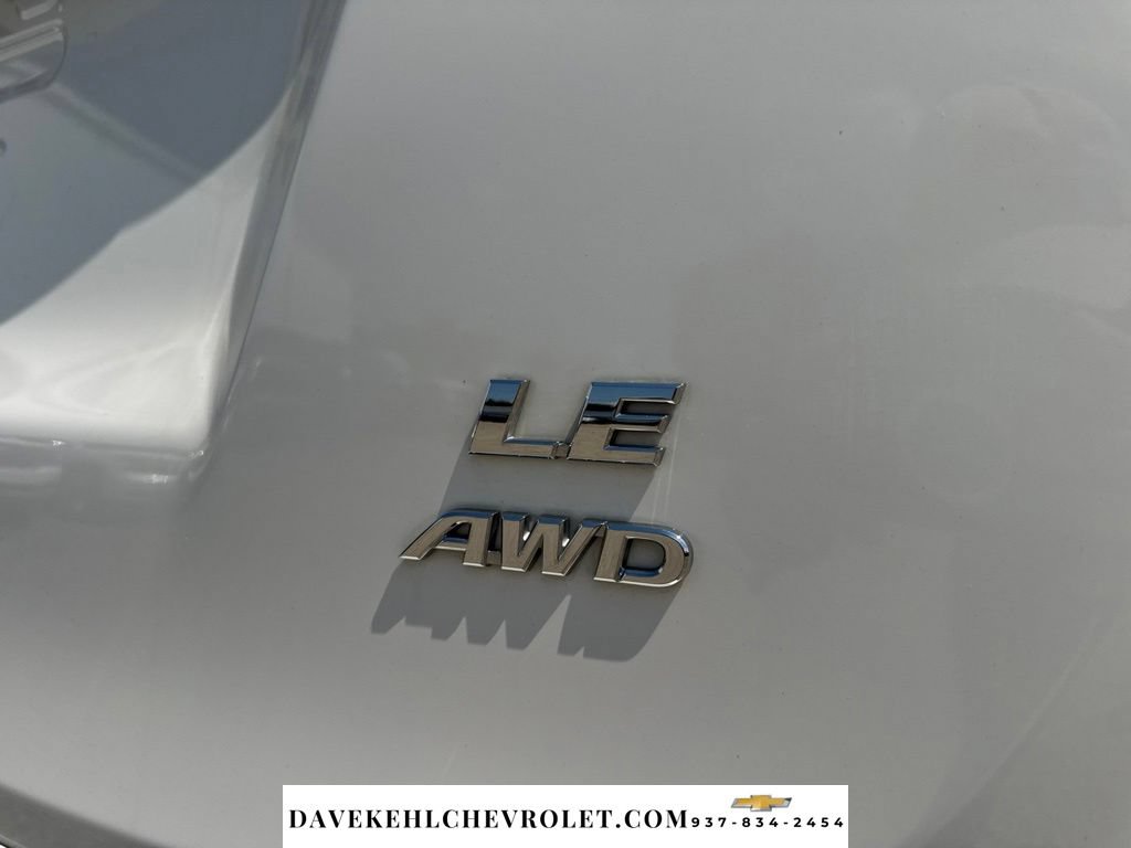 Used 2017 Toyota RAV4 LE w/ All Weather Liner Package AWD/4WD image 36