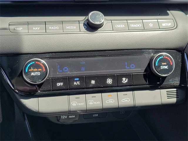 New 2025 Hyundai Elantra SEL image 14