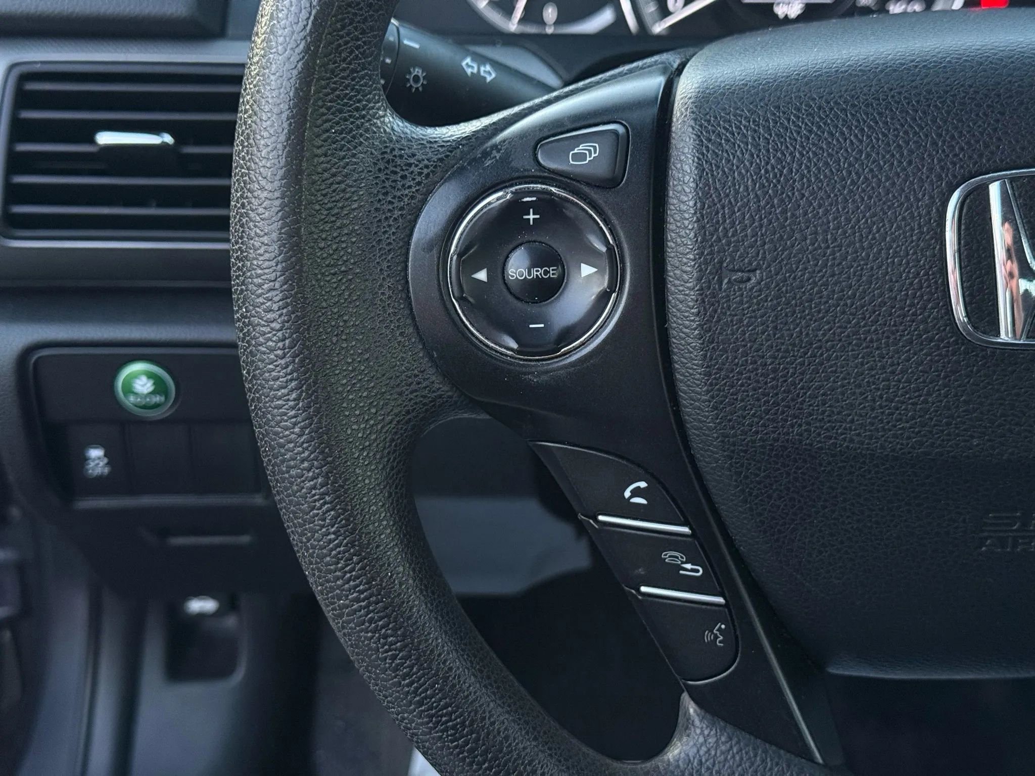 Used 2015 Honda Accord LX image 31