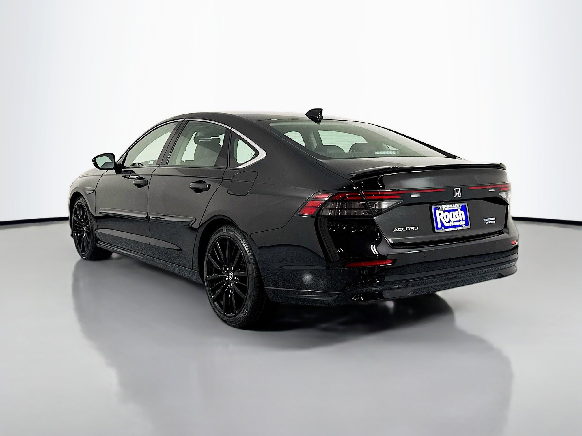 Certified 2023 Honda Accord Touring image 7