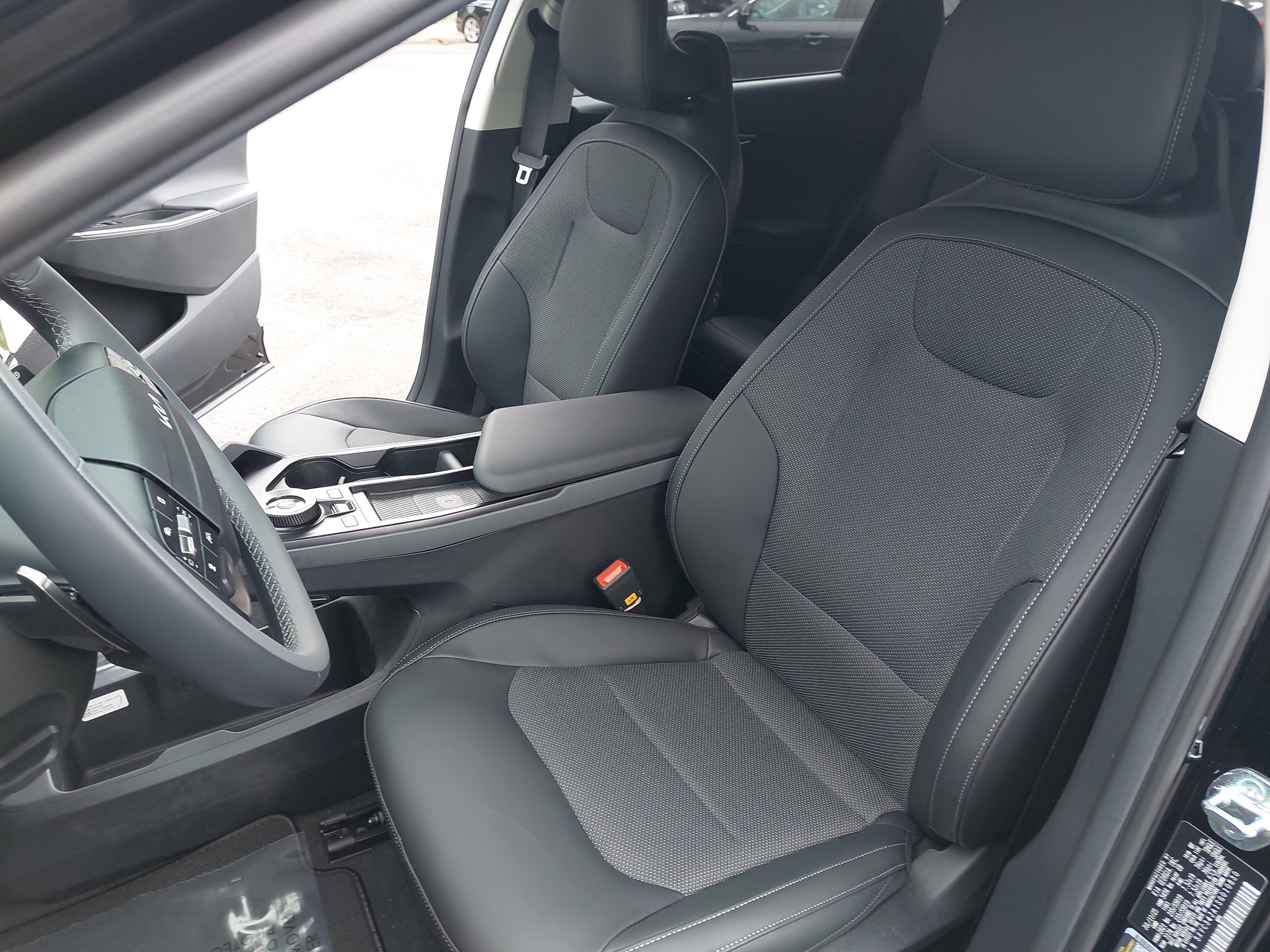 New 2025 Kia EV6 Light image 16