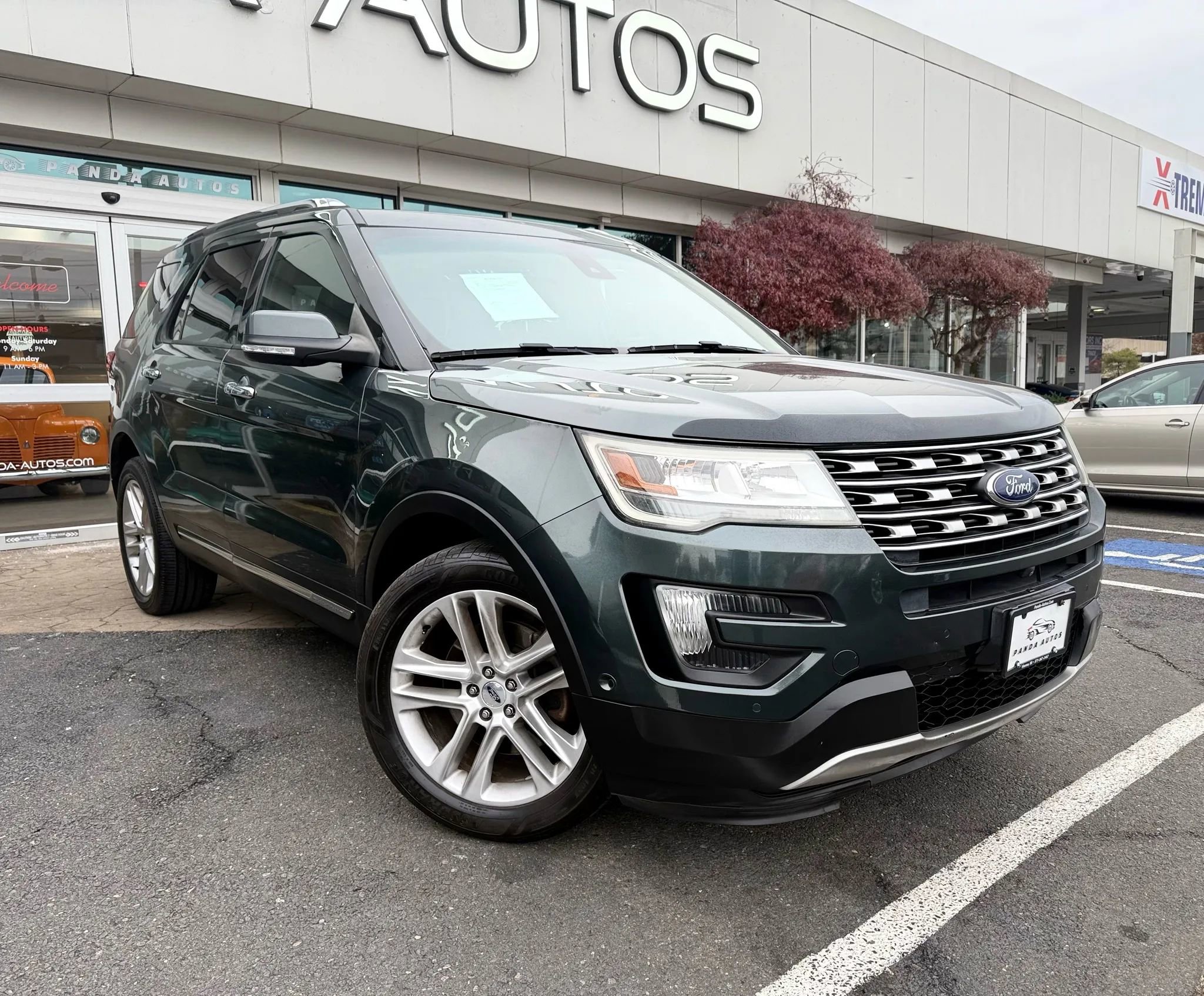 Used 2016 Ford Explorer Limited w/ Equipment Group 301A image 1