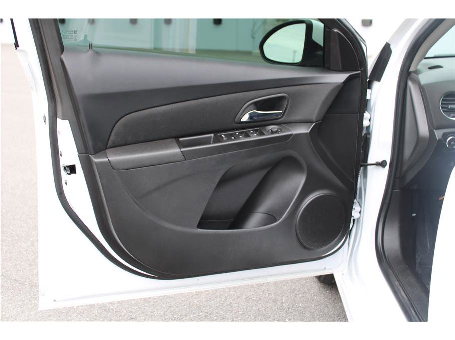 Used 2016 Chevrolet Cruze LT w/ RS Package image 7