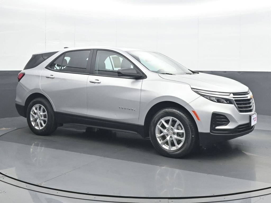 Used 2022 Chevrolet Equinox LS image 8