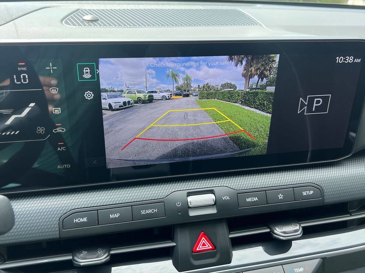 Used 2025 Kia K4 GT-Line w/ GT-Line Sunroof Package image 15