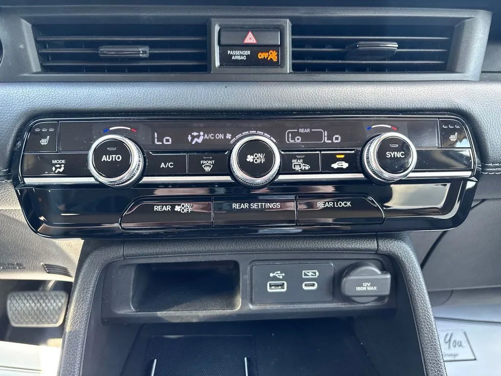 Used 2025 Honda Pilot EX-L image 13