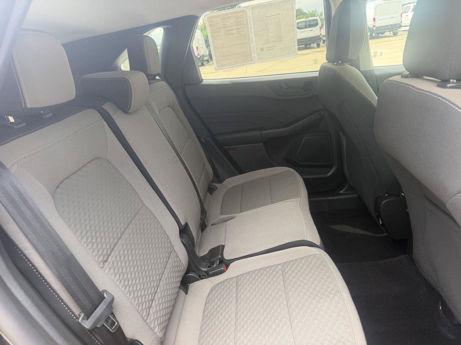 Used 2022 Ford Escape SE w/ Cold Weather Package FWD image 26
