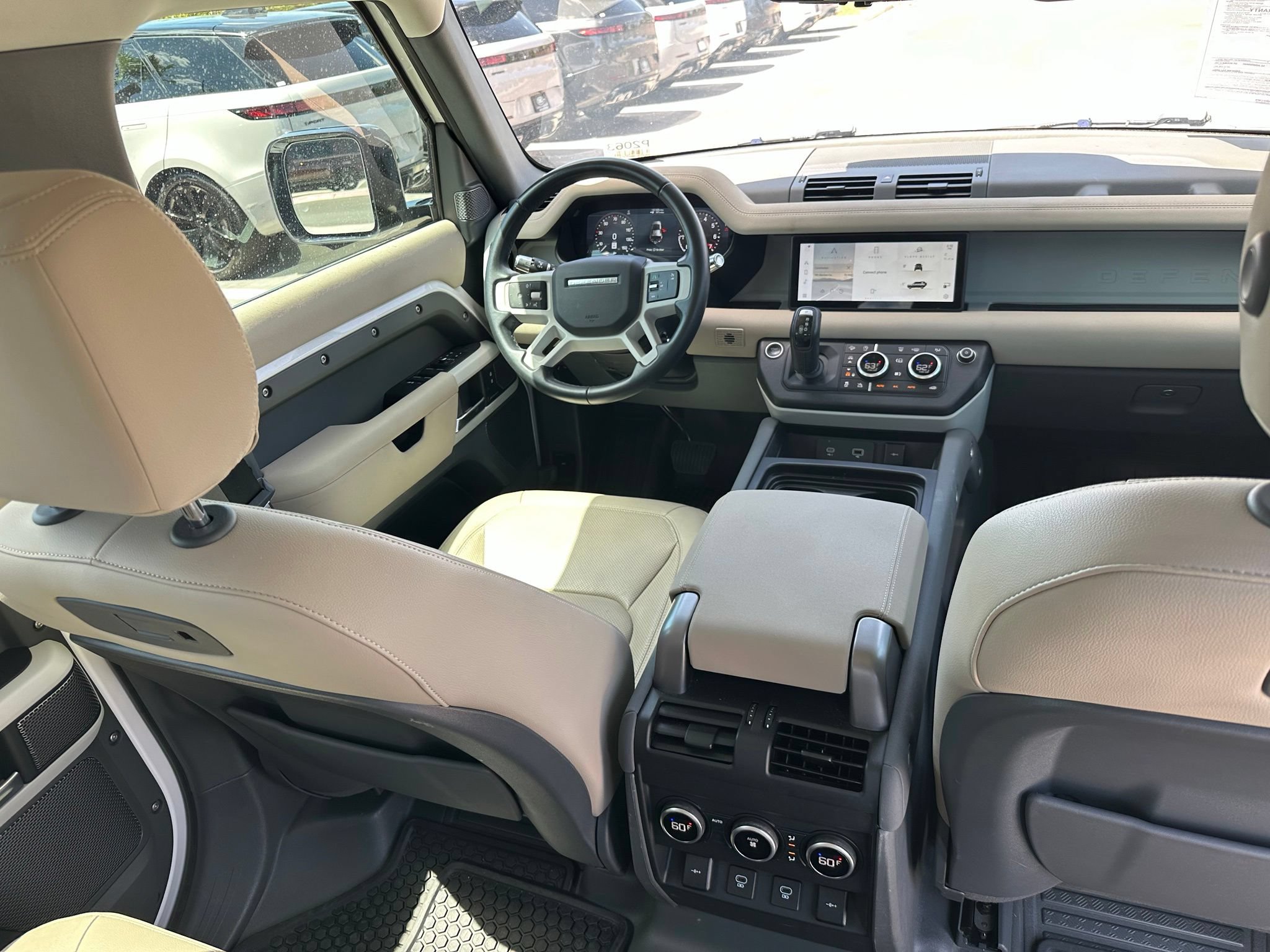 Used 2021 Land Rover Defender 110 SE AWD/4WD image 5