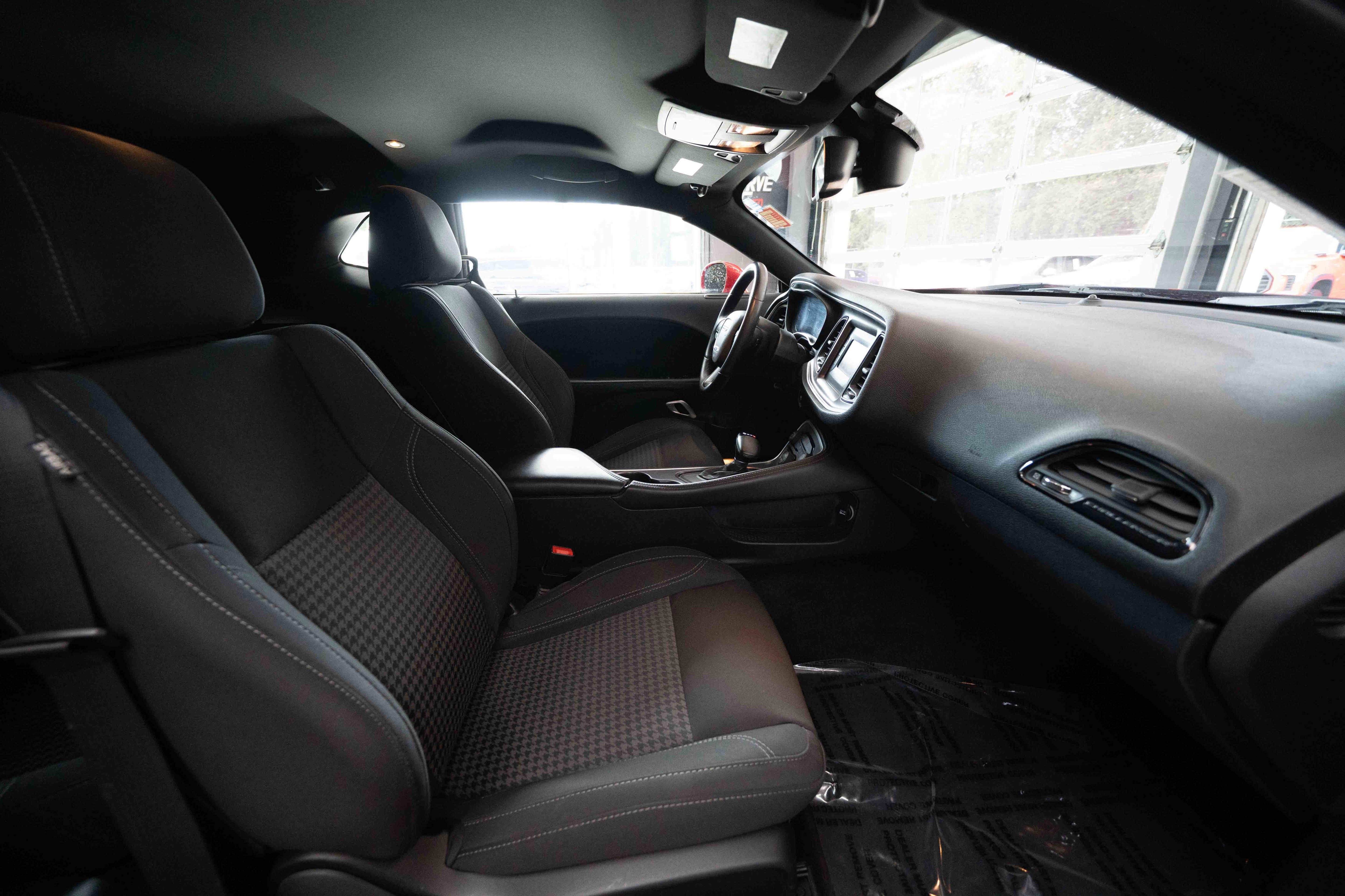 Used 2016 Dodge Challenger R/T w/ Blacktop Package RWD image 25