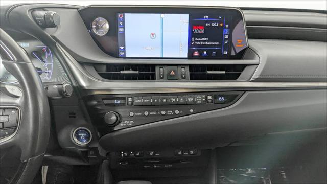 Used 2019 Lexus ES 300h w/ Premium Package FWD image 29