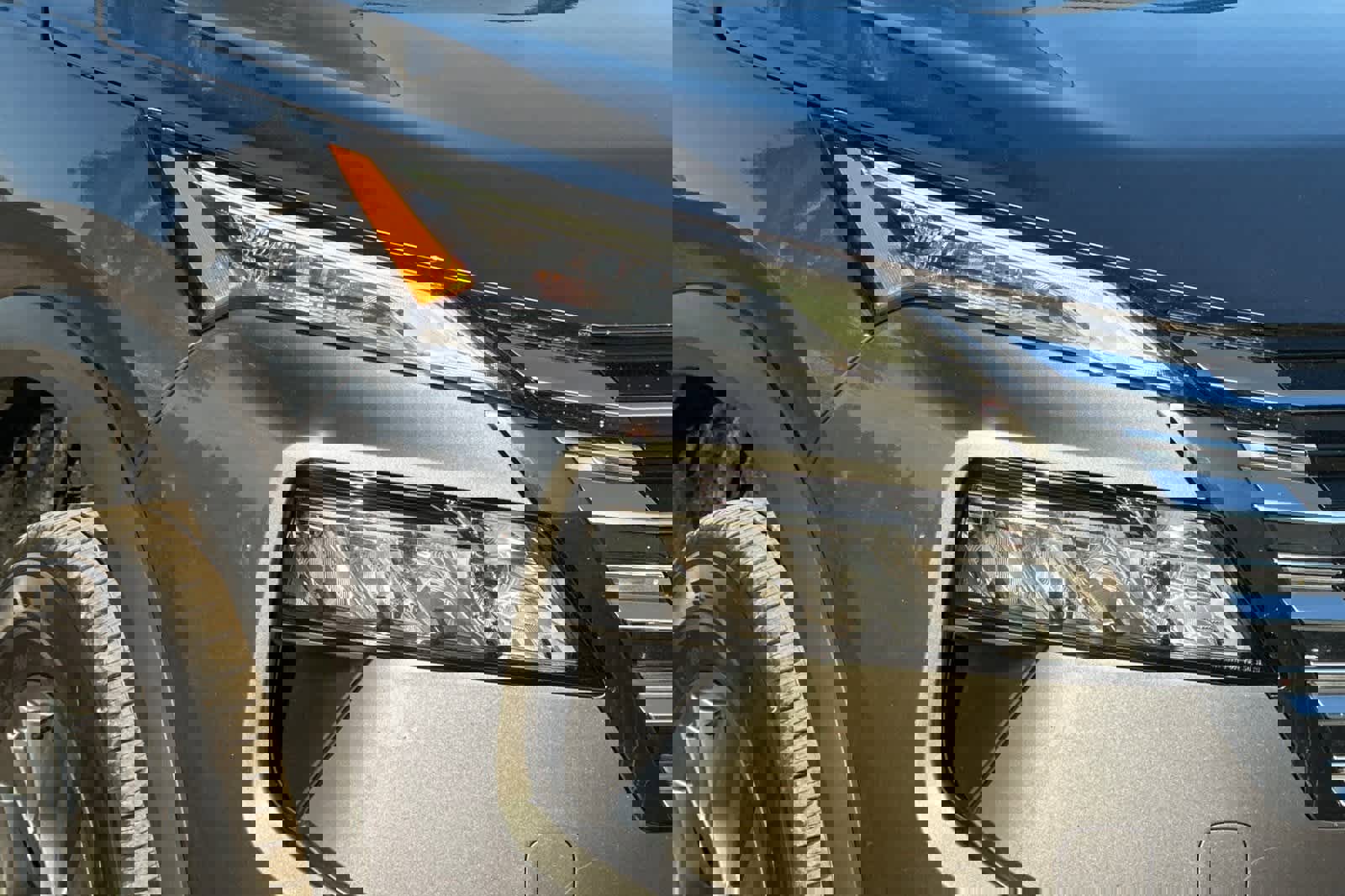 Used 2024 Nissan Rogue S image 34