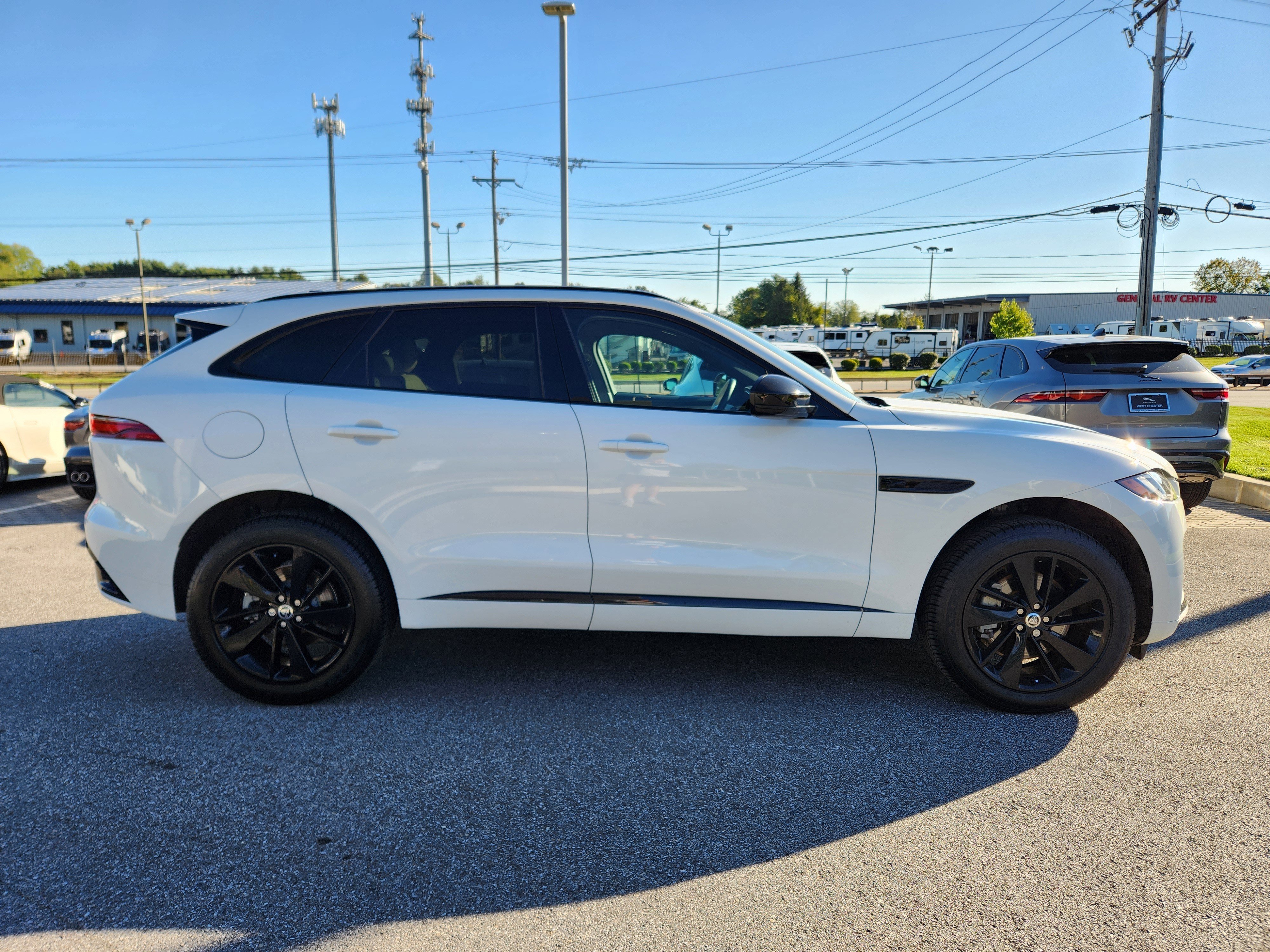 Certified 2025 Jaguar F-PACE R-Dynamic S image 6