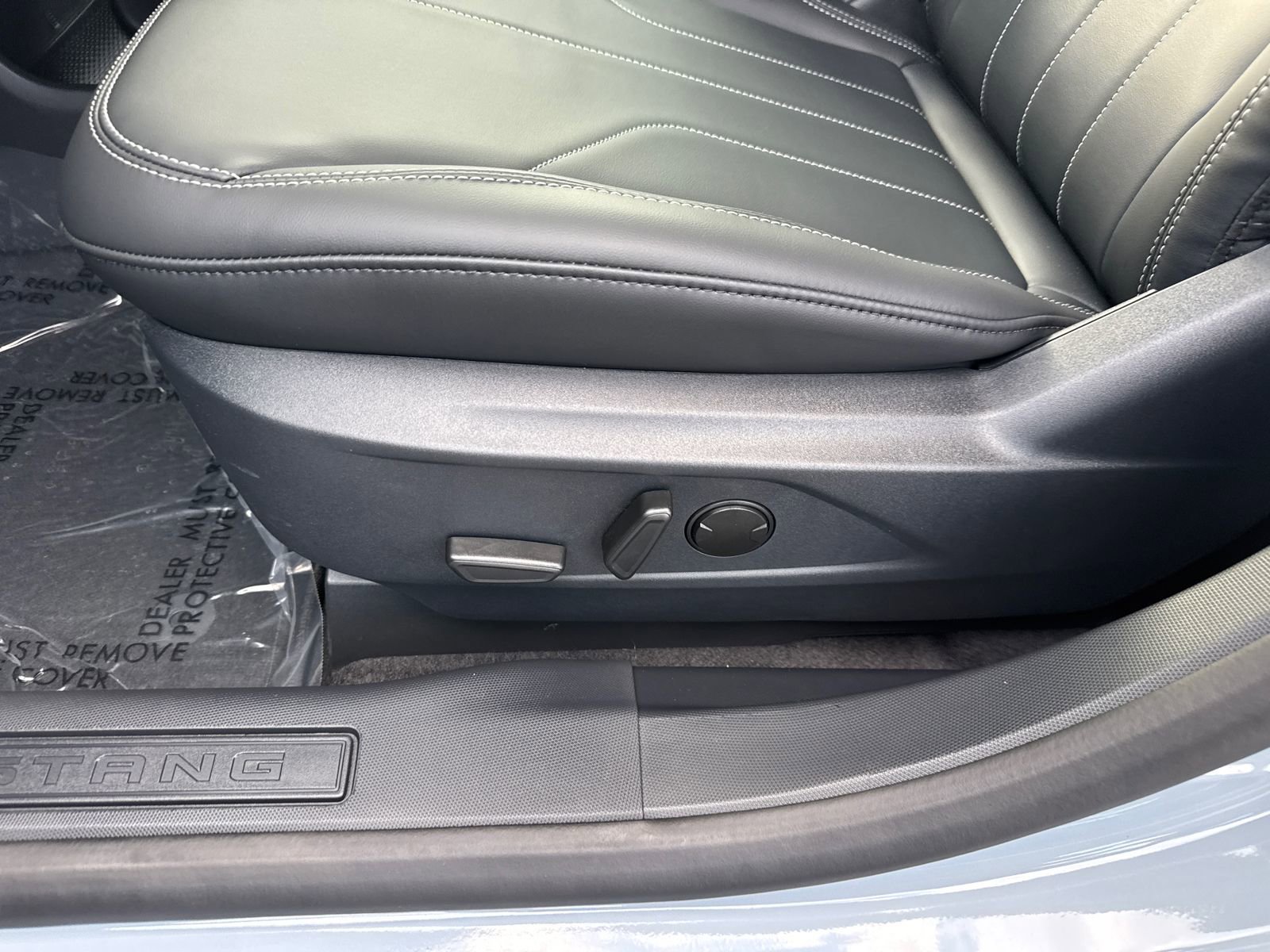 New 2026 Ford Mustang Mach-E Select w/ Comfort Package RWD image 11