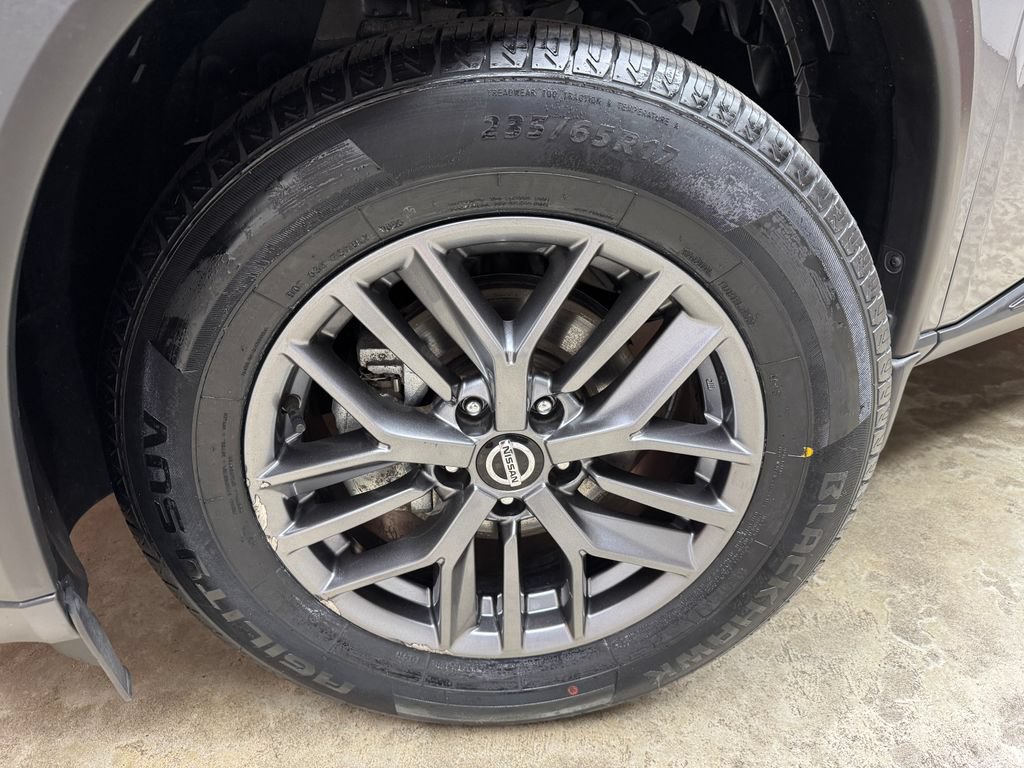 Used 2021 Nissan Rogue S AWD/4WD image 31