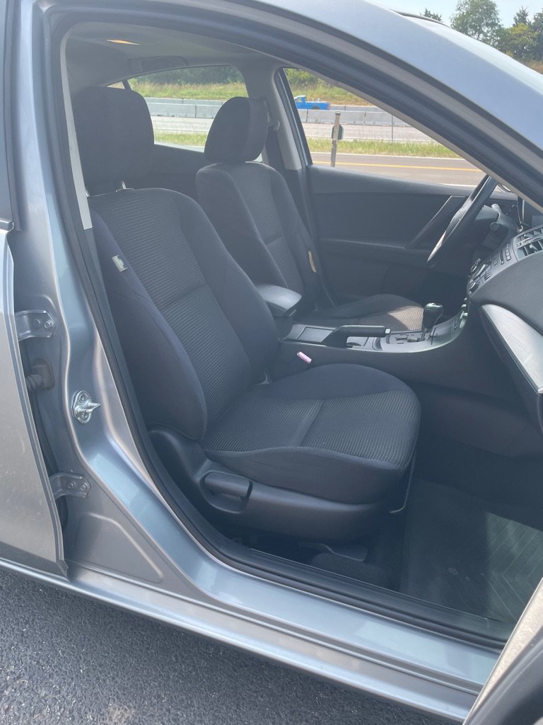 Used 2012 MAZDA MAZDA3 i Touring FWD image 23