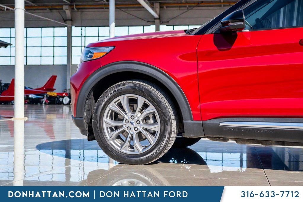 Used 2022 Ford Explorer Limited w/ Equipment Group 301A image 44