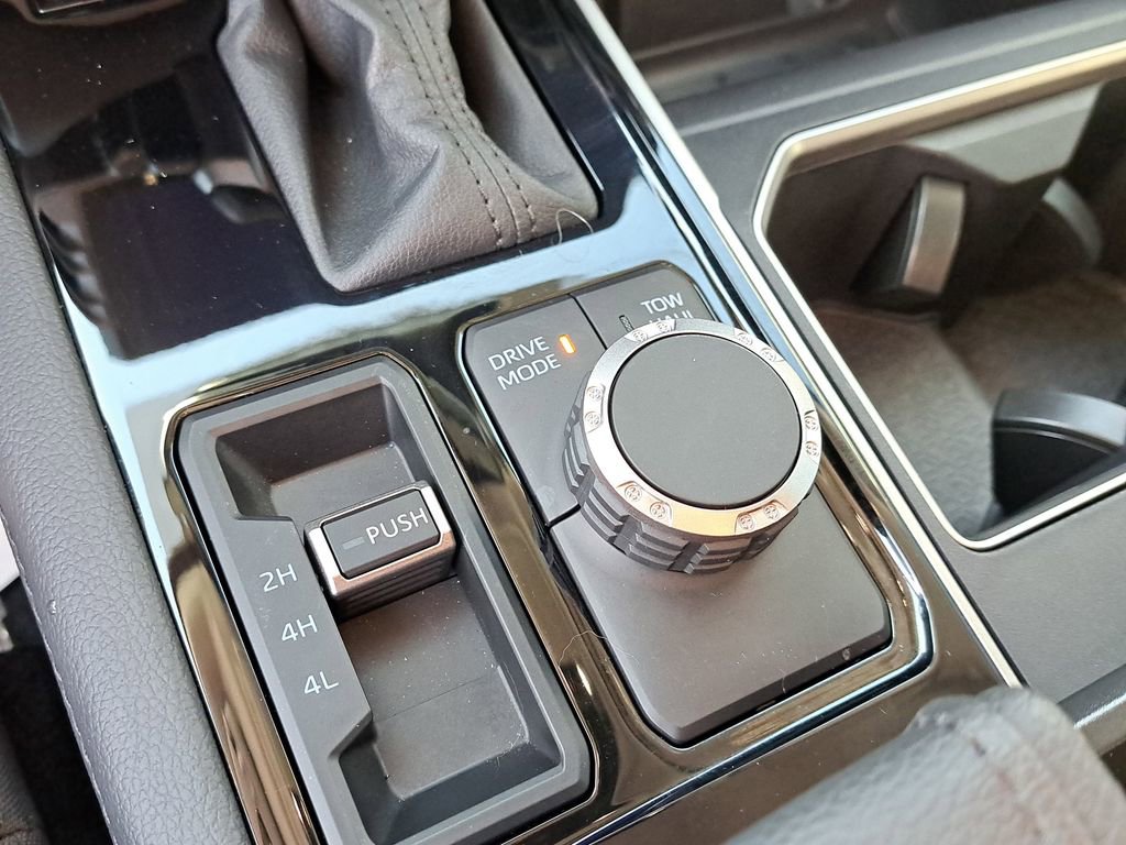 Used 2024 Toyota Tundra Limited image 27