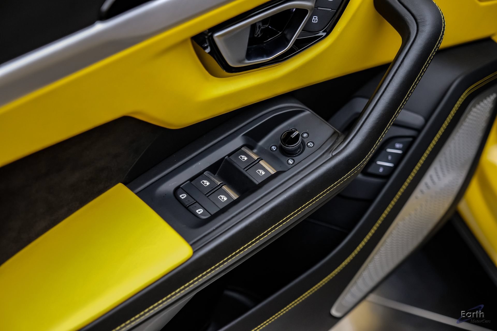Used 2021 Lamborghini Urus AWD/4WD image 91