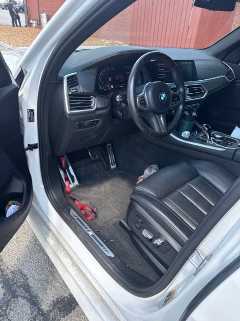 Used 2022 BMW X5 xDrive40i w/ M Sport Package AWD/4WD image 15