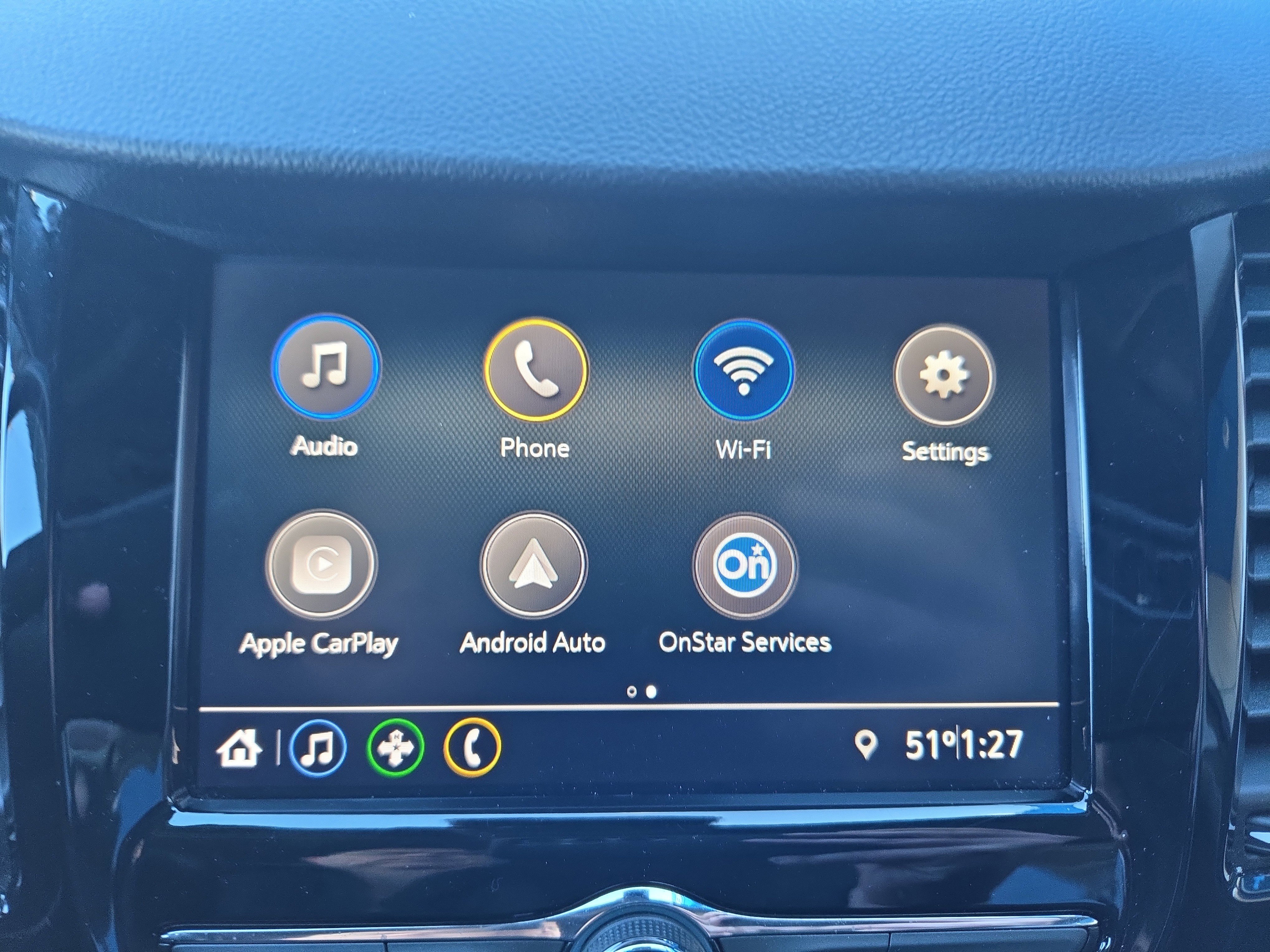 Used 2020 Chevrolet Trax LT w/ LT Convenience Package image 19