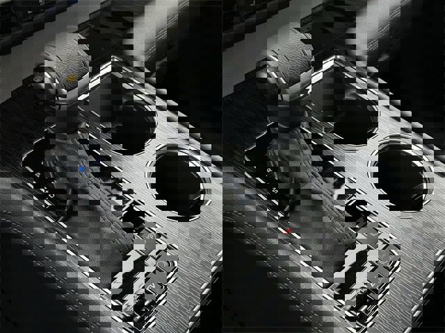 Used 2024 Toyota Sienna Limited image 22