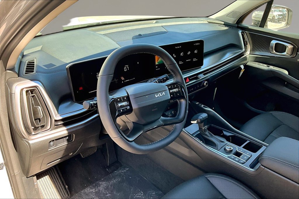 New 2026 Kia Sorento S w/ S Panoramic Sunroof Package FWD image 7