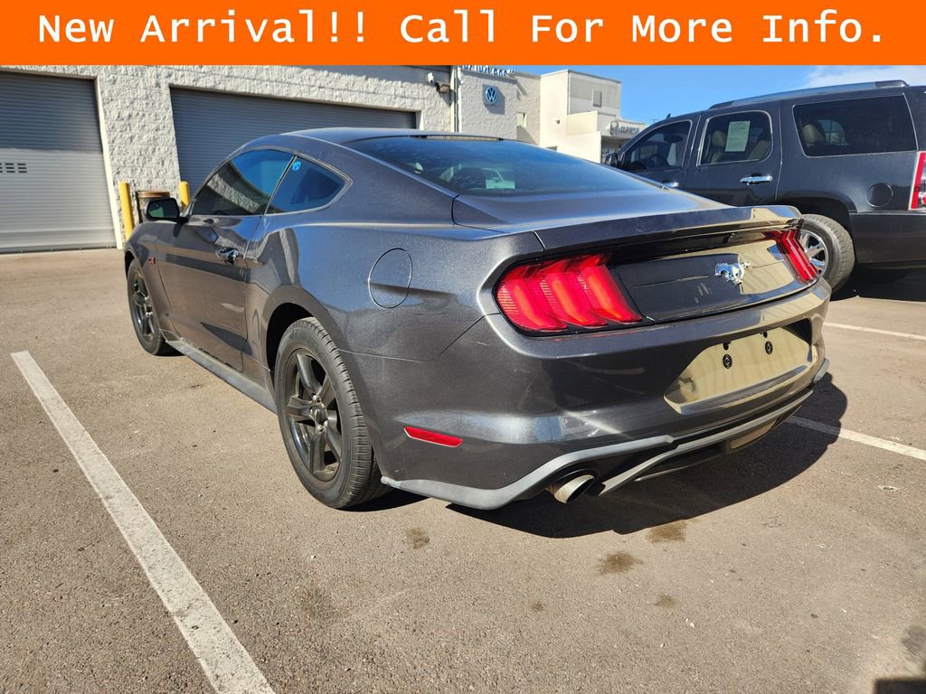 Used 2018 Ford Mustang EcoBoost image 5