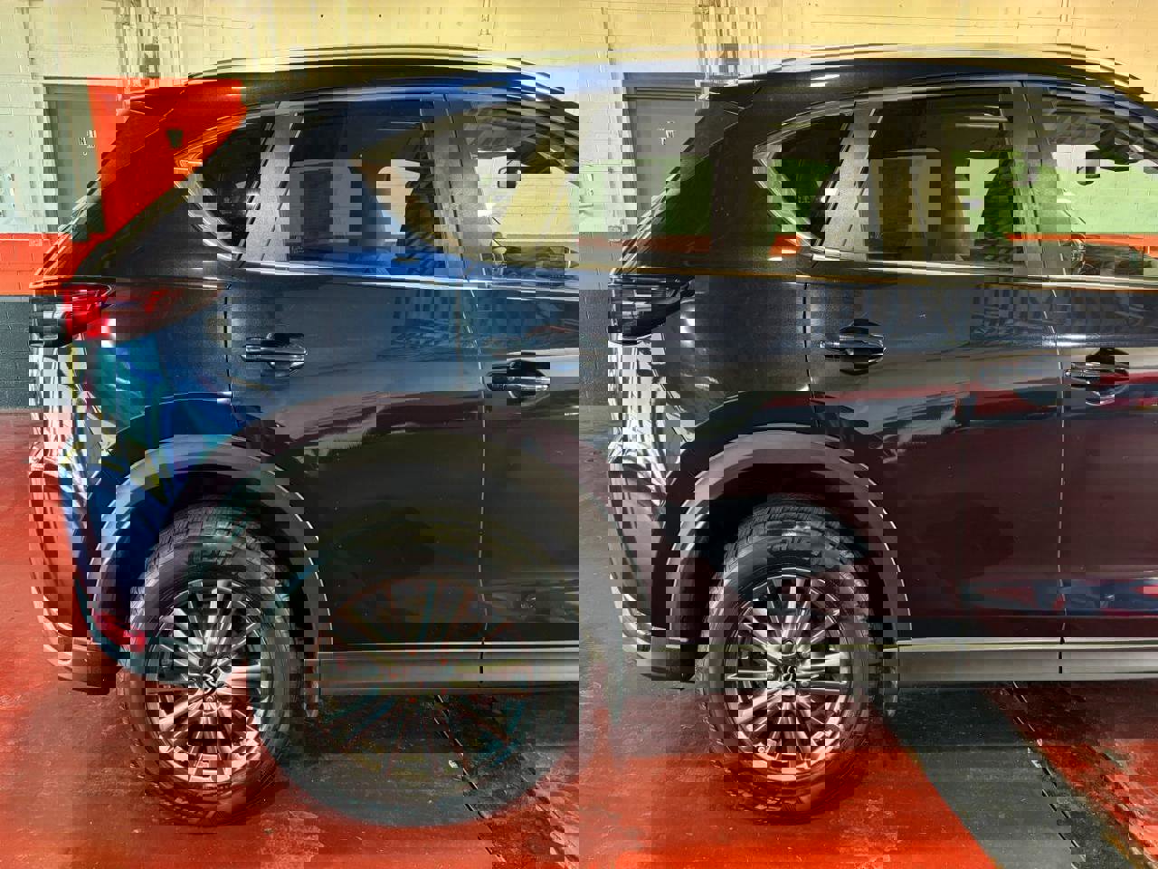 Used 2017 MAZDA CX-5 Touring w/ Preferred Equipment Package image 6