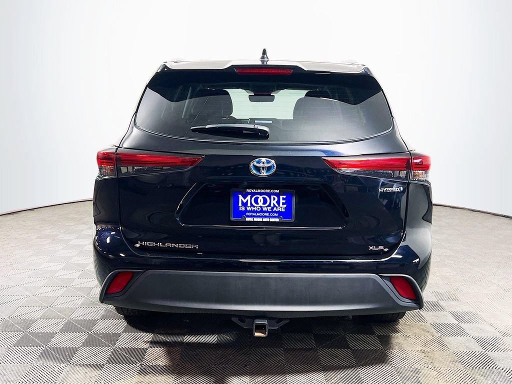 Used 2023 Toyota Highlander XLE AWD/4WD image 6
