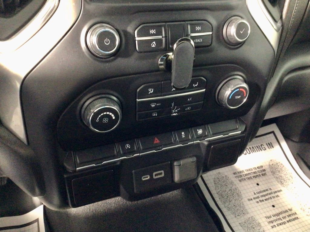 Used 2020 Chevrolet Silverado 1500 LT image 24