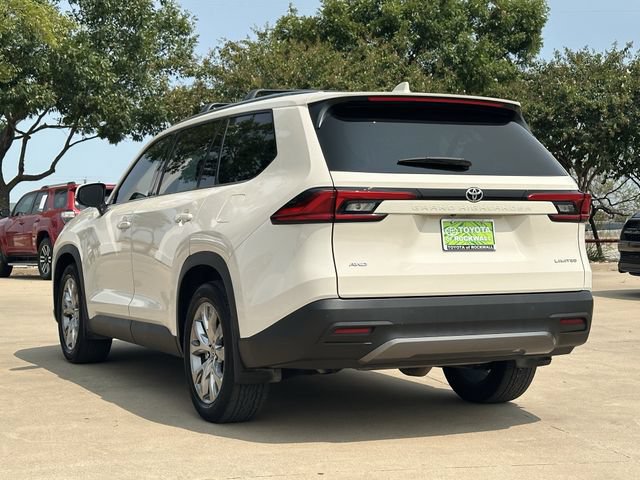 Used 2024 Toyota Grand Highlander AWD image 3