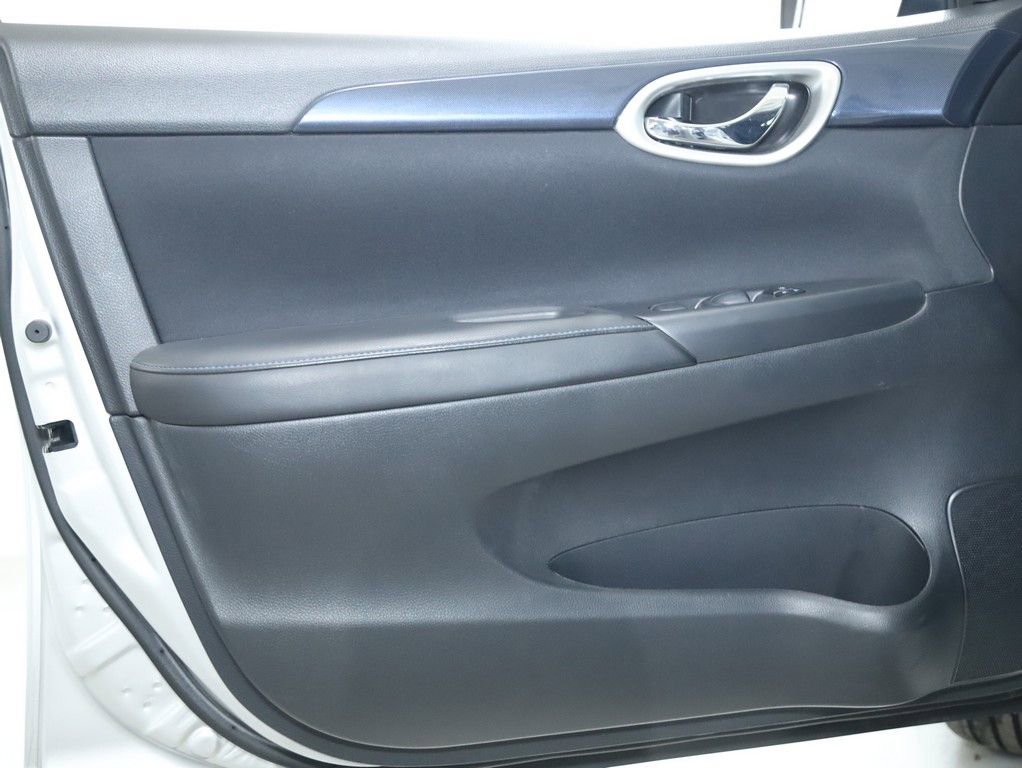 Used 2017 Nissan Sentra SR w/ Protection Package image 15