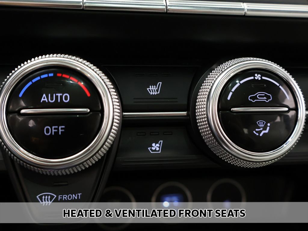 Used 2023 Genesis G70 2.0T w/ Sport Prestige Package image 9