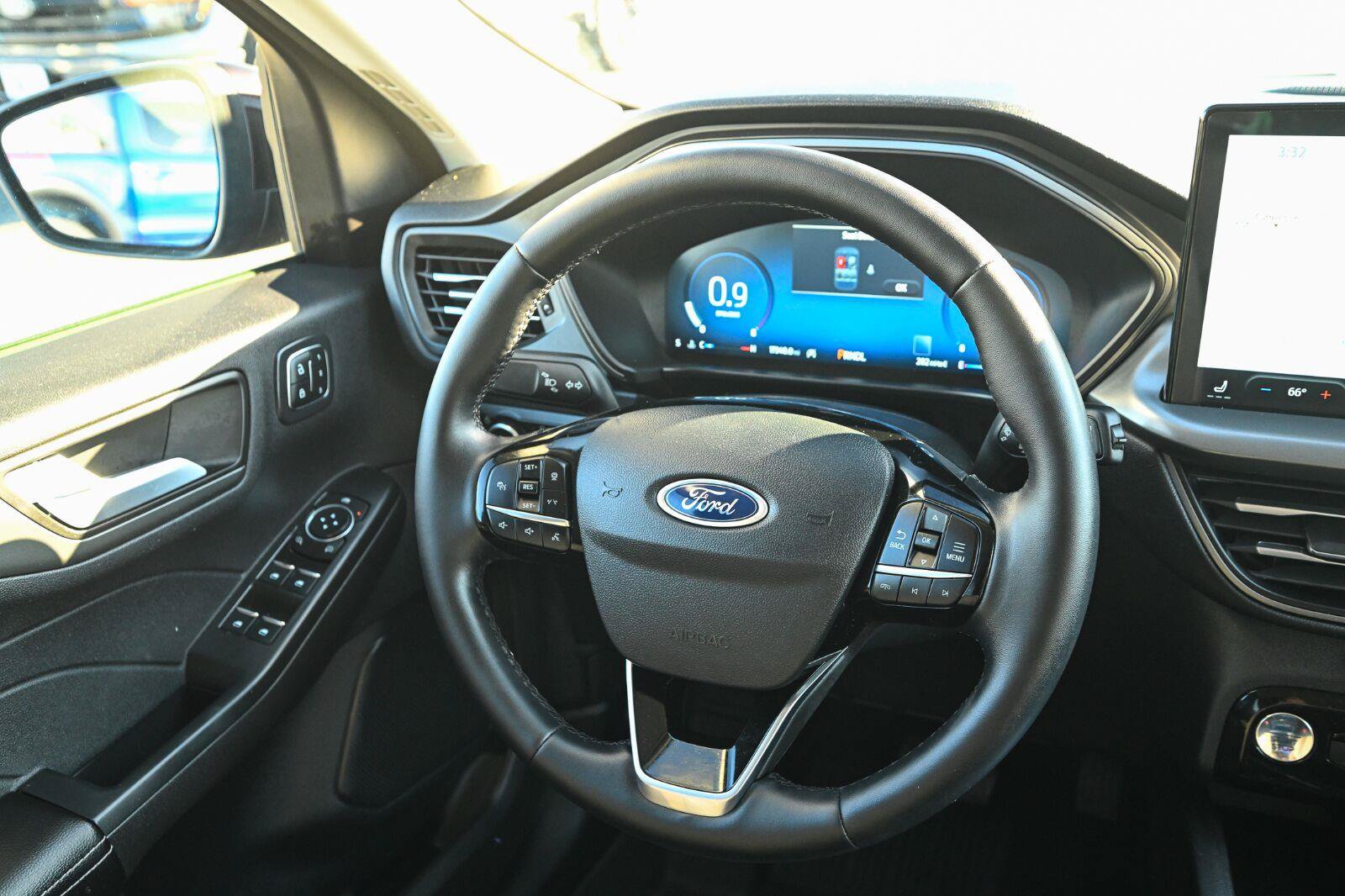 Used 2023 Ford Escape Active w/ Tech Pack #2 AWD/4WD image 32