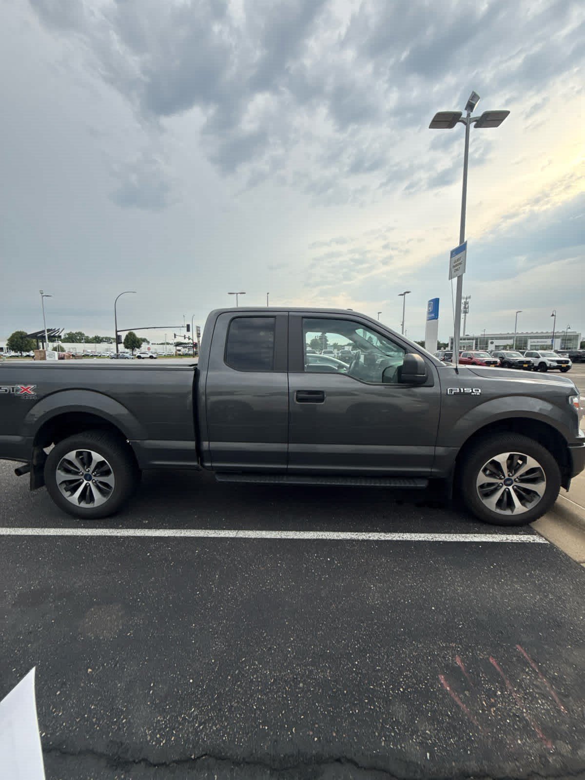 Used 2019 Ford F150 XL w/ Equipment Group 101A Mid AWD/4WD image 4