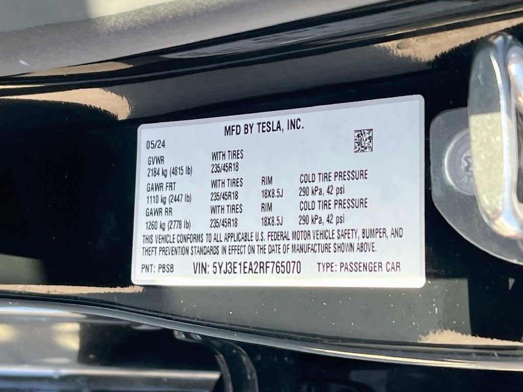 Used 2024 Tesla Model 3 Standard Range RWD image 31
