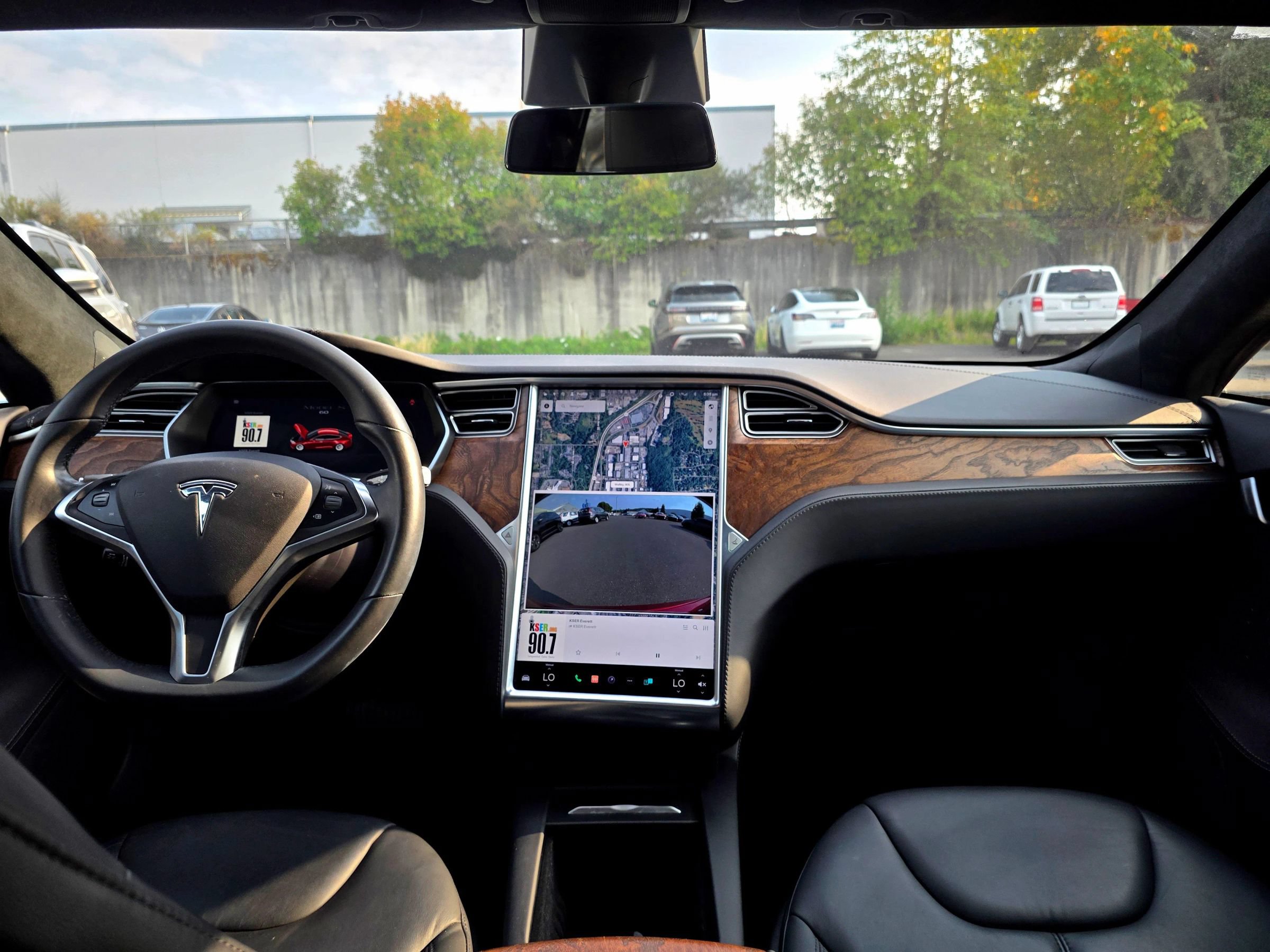 Used 2017 Tesla Model S 60 RWD image 11