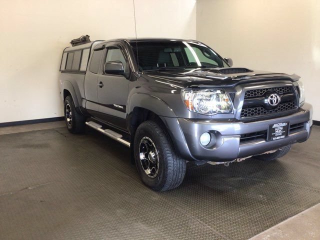 Used 2011 Toyota Tacoma 4x4 Access Cab V6 w/ TRD Sport Pkg image 1