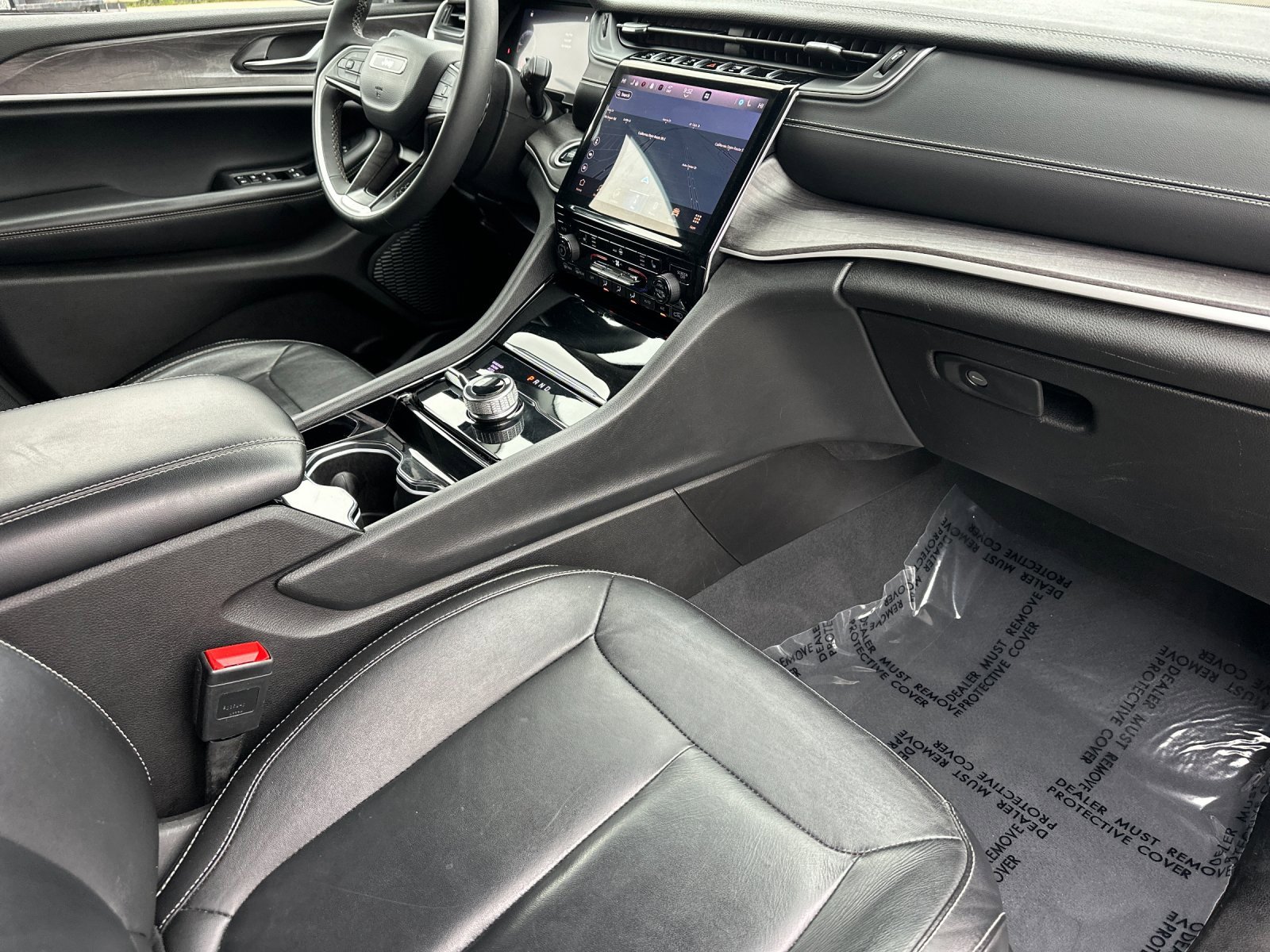 Used 2023 Jeep Grand Cherokee L Limited image 16