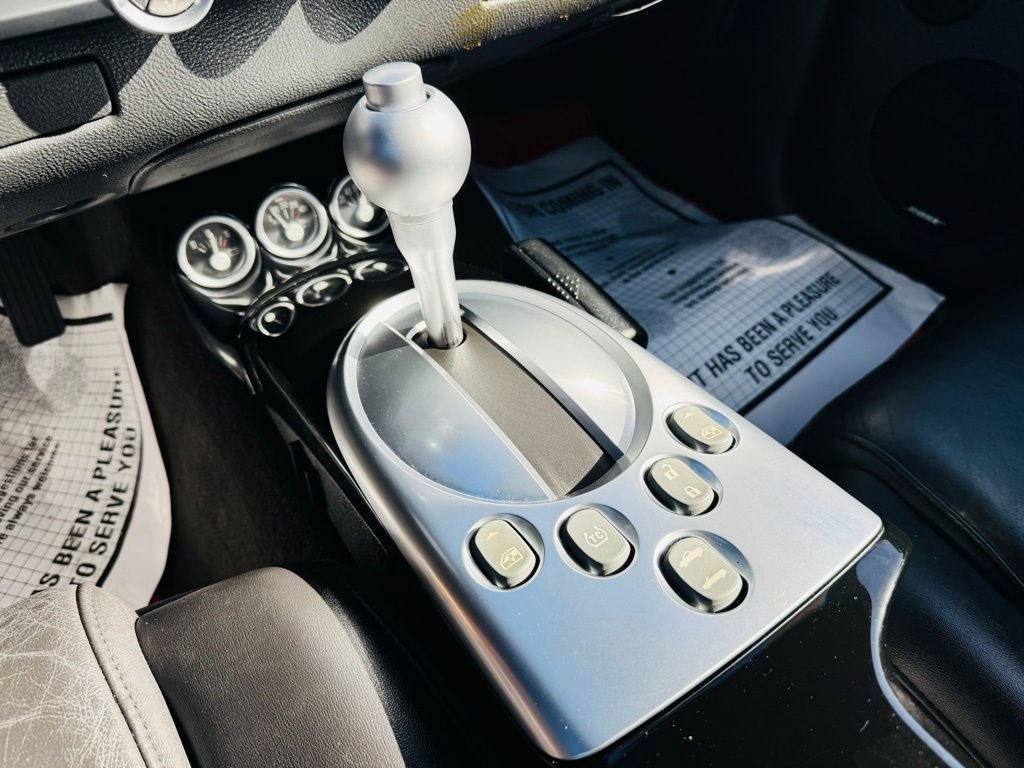 Used 2006 Chevrolet SSR w/ Preferred Equipment Group image 26