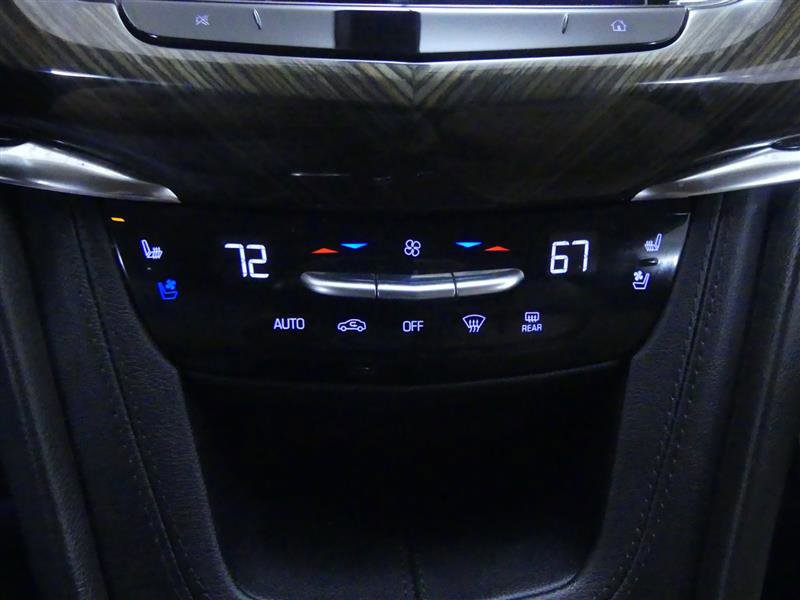 Used 2022 Cadillac XT6 Sport w/ Platinum Package image 16