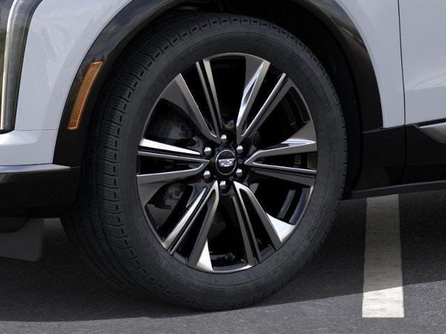 New 2026 Cadillac Optiq Luxury 2 image 9