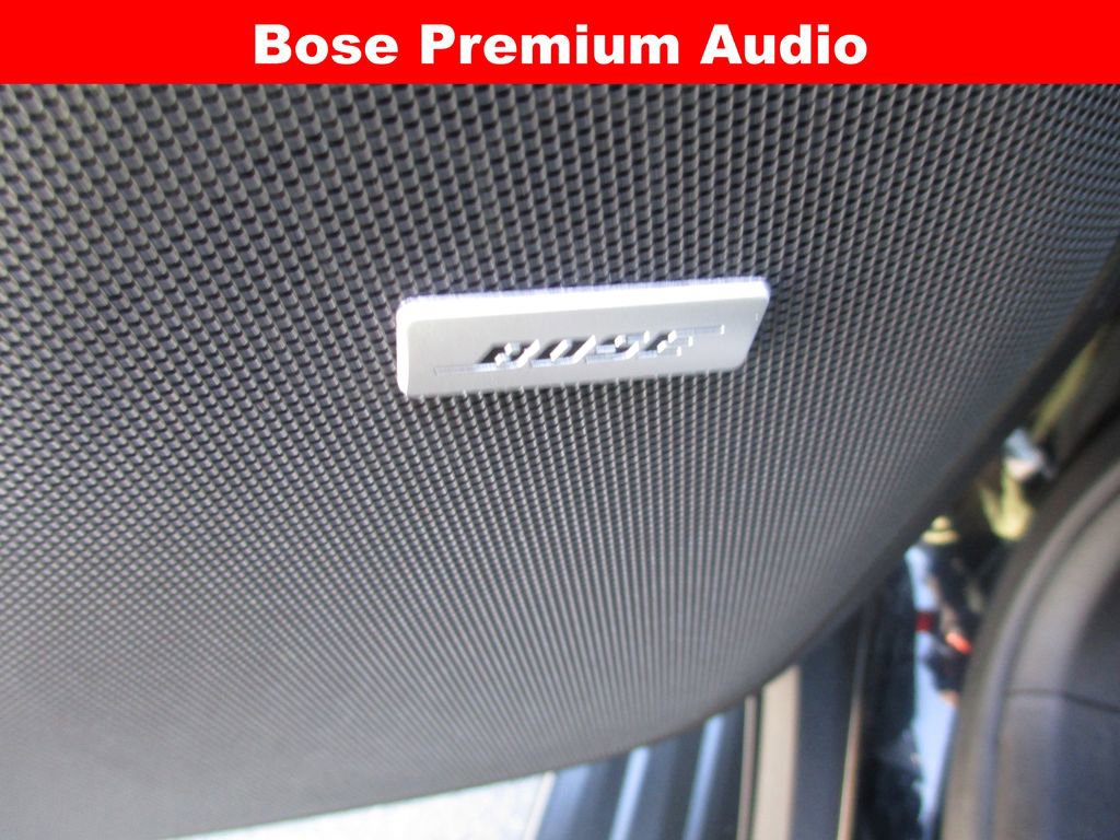 Used 2023 Chevrolet Suburban RST w/ Luxury Package image 21