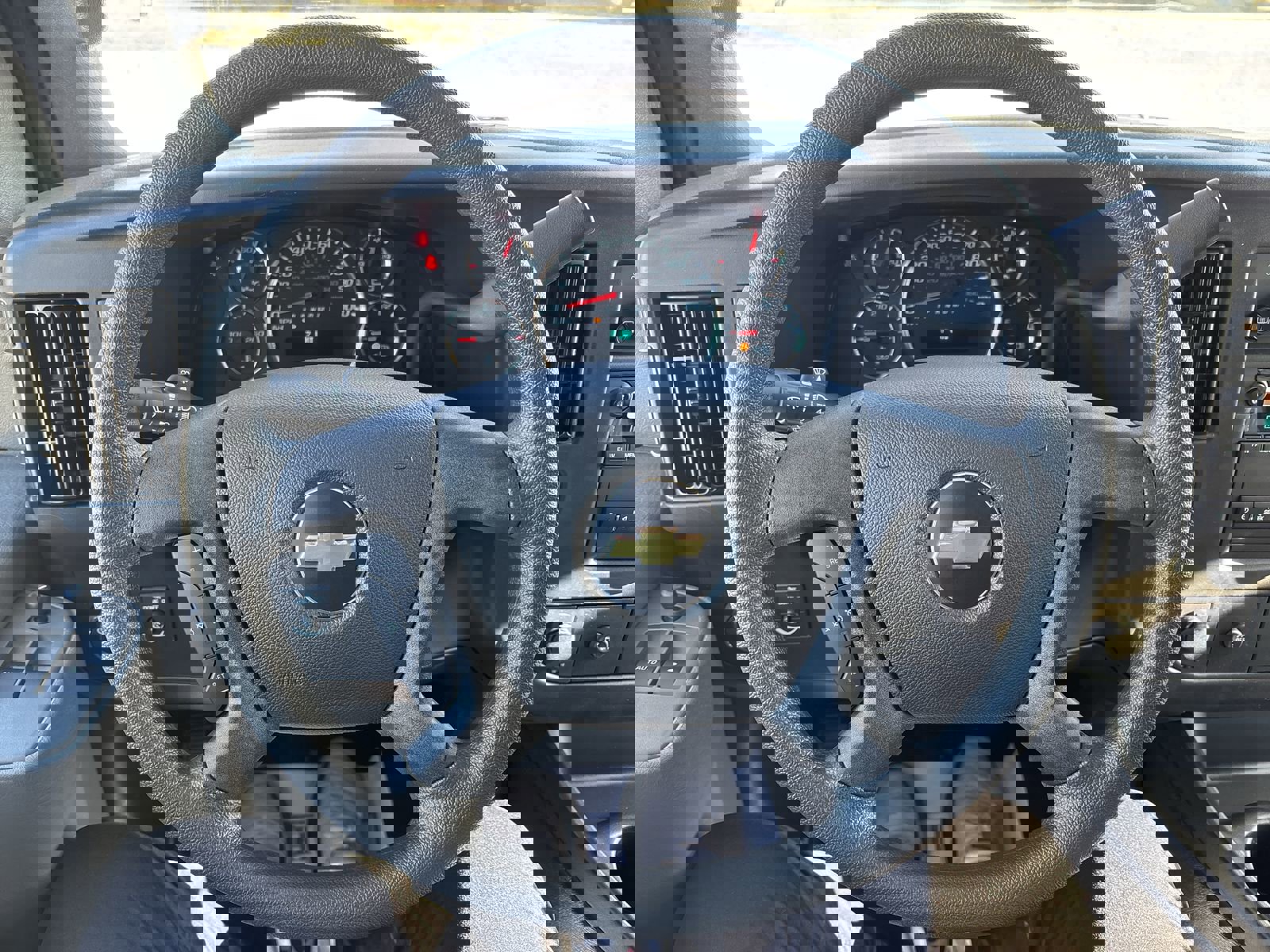 New 2025 Chevrolet Express 2500 w/ Driver Convenience Package image 17