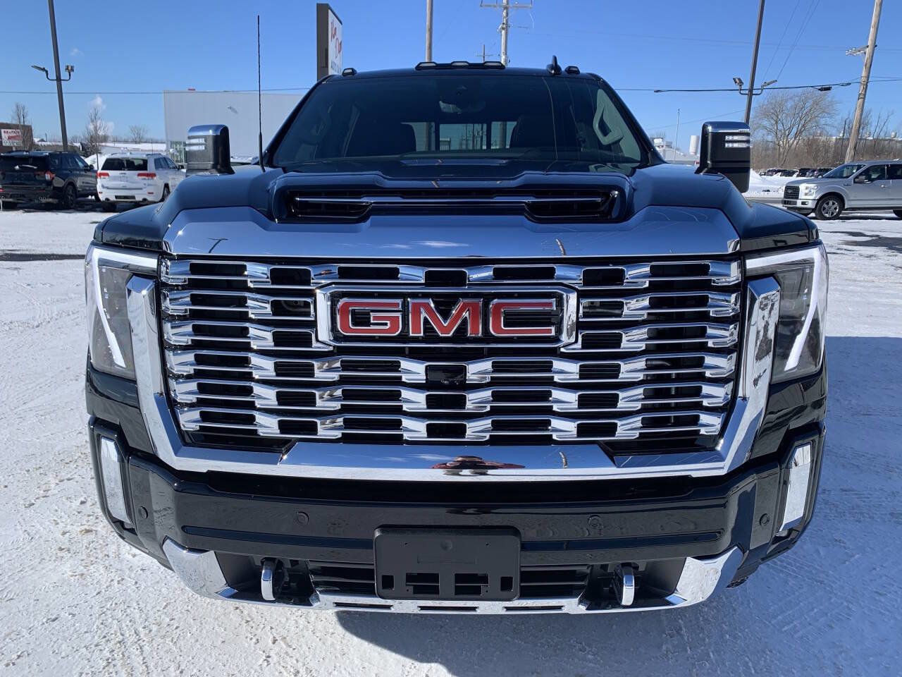 Used 2025 GMC Sierra 2500 Denali w/ Denali Reserve Package image 3