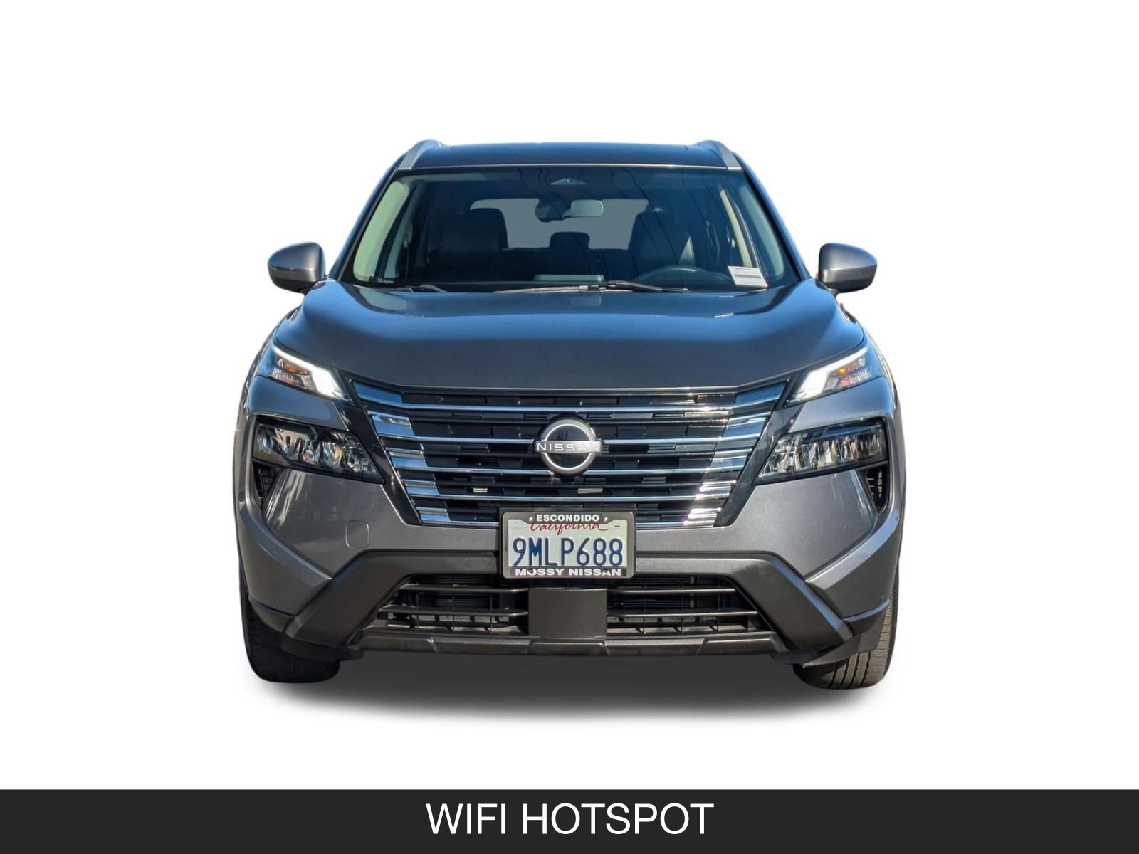 Used 2024 Nissan Rogue SV w/ SV Premium Package image 4