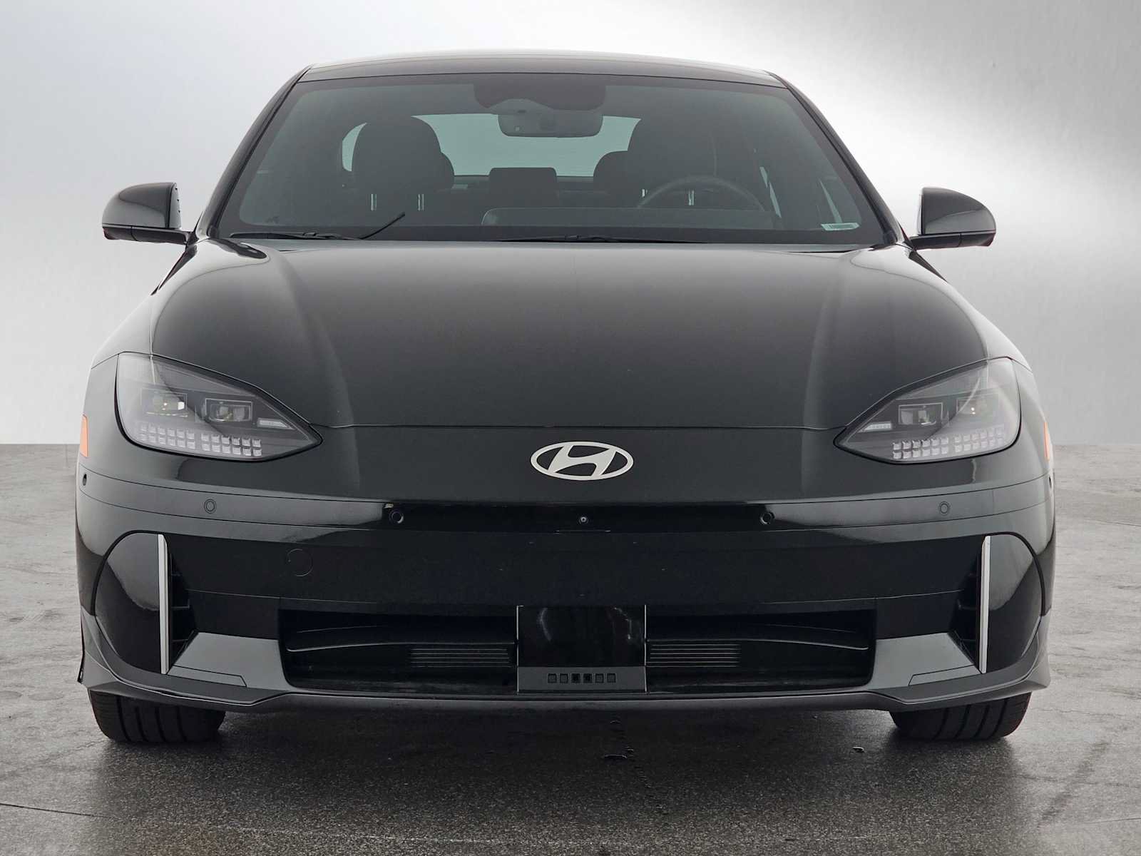 Used 2024 Hyundai Ioniq 6 Limited AWD/4WD image 8